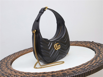 Gu.cci GG Marmont Half Moon Shaped Mini Bag Black 699514