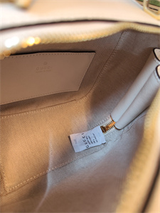 Gu.cci Blondie Top Handle Bag White Leather 744434