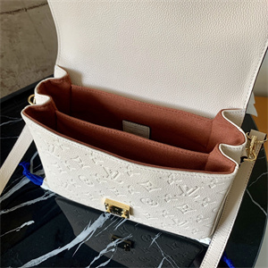 L.V Pochette  Métis  Monogram Empreinte Cream M41487