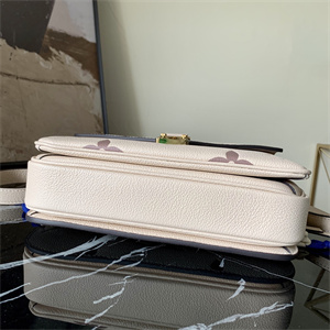 L.V Pochette  Métis  Monogram Empreinte Cream M45596