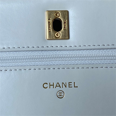 Cha.nel Wallet On Chain With Handel Shinny Calfskin Gold Tone Metal White AP3240