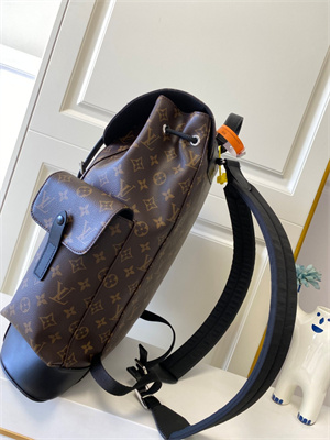 L.V Christopher MM Backpack Monogram Canvas M43735