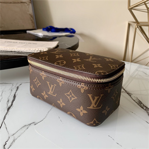 L.V Packing Cube PM Monogram Canvas M43688