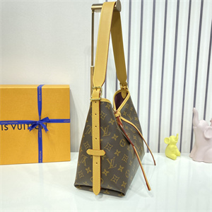 L.V Carryall PM Bag Monogram Canvas M46203