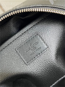 L.V Locker Dopp Kit Pouch Monogram Eclipse M83133