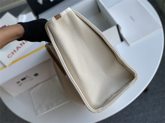 Cha.nel Deauville MM Shopping Bag Bead Mixed Fibers Gold Tone Metal Cream A67001