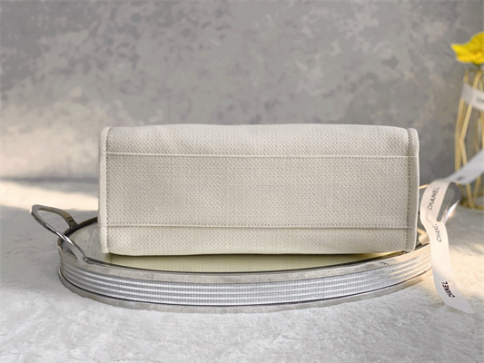 Cha.nel Deauville MM Shopping Bag Mixed Fibers Silver Tone Metal Cream A67001