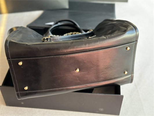 Cha.nel Deauville Large Shopping Bag Shiny Calfskin Gold Tone Metal Black A66941