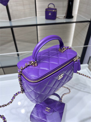 Cha.nel Vanity Case With Top Handle Lambskin Gold Tone Metal Purple AP2199