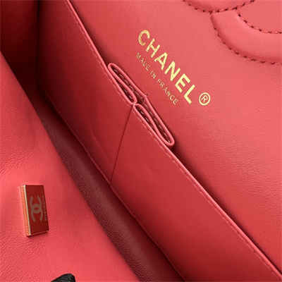 Cha.nel Small Classic Flap Bag Grained Calfskin Gold Tone Metal Red 01117