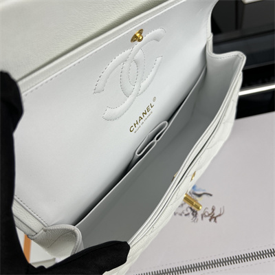 Cha.nel Medium Classic Flap Bag Grained Calfskin Gold Tone Metal White 01112