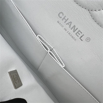 Cha.nel Medium Classic Flap Bag Grained Calfskin Silver Tone Metal White 01112