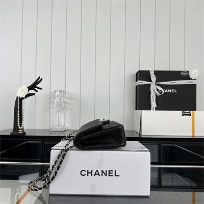 Cha.nel Medium Classic Flap Bag Grained Calfskin Silver Tone Metal Black 01112