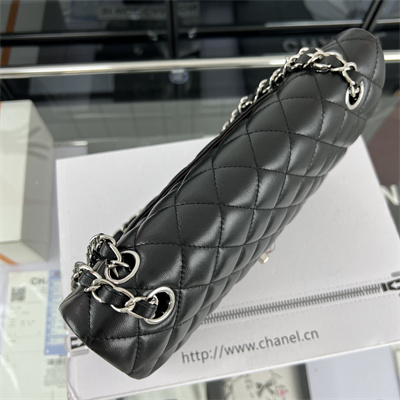 Cha.nel Medium Classic Flap Bag Lambskin Silver Tone Metal Black 01112