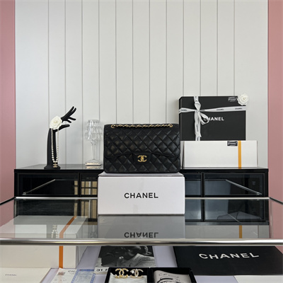 Cha.nel Large Classic Flap Bag Grained Calfskin Gold Tone Metal Black 58600(Flap Edge Stitch)