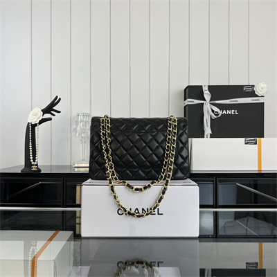 Cha.nel Large Classic Flap Bag Lambskin Gold Tone Metal Black 58600