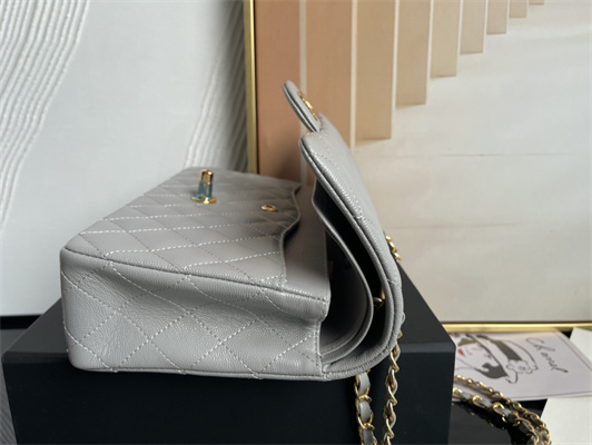 Cha.nel Medium Classic Flap Bag Grained Calfskin Gold Tone Metal Grey 01112