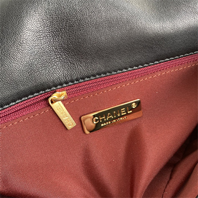 Cha.nel 19 Large Handbag Lambskin Gold Double C Metal Black AS1161