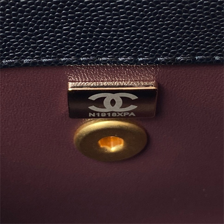 Cha.nel Small Coco Handle Bag Grained Calfskin Aged Gold Metal Black A92990