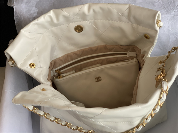 Cha.nel 22 Small Handbag Shiny Calfskin Gold Tone Metal White AS3260