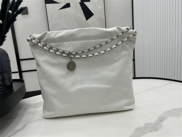 Cha.nel 22 Medium Handbag Shiny Calfskin Silver Tone Metal White AS3261