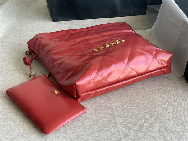 Cha.nel 22 Medium Handbag Shiny Calfskin Gold Tone Metal Red AS3261