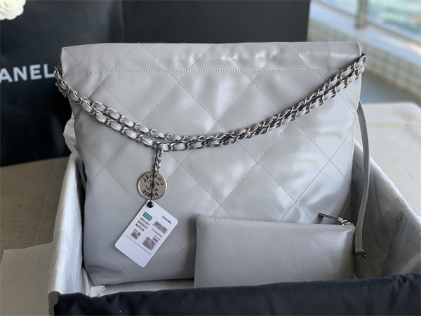 Cha.nel 22 Medium Handbag Shiny Calfskin Silver Tone Metal Grey AS3261