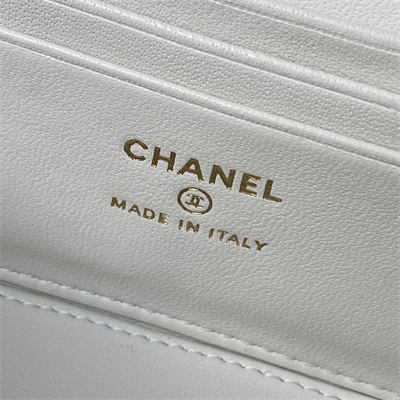 Cha.nel Vanity Case With Top Handle Lambskin Gold Tone Metal White AP2199