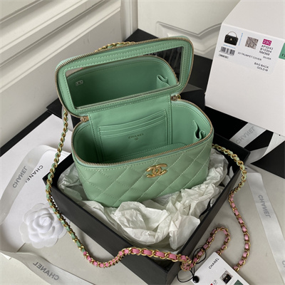 Cha.nel Vanity Case With Top Handle Lambskin Gold Tone Metal Green AP3243