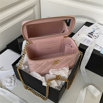 Cha.nel Vanity Case Lambskin Gold Tone Metal Pink AP3301