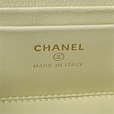 Cha.nel Vanity Case Lambskin Gold Tone Metal Yellow AP3301