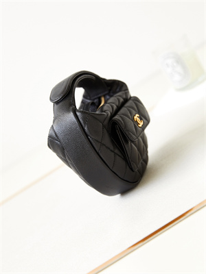 Cha.nel Pouch Grained Calfskin Gold Tone Metal Black AP3467