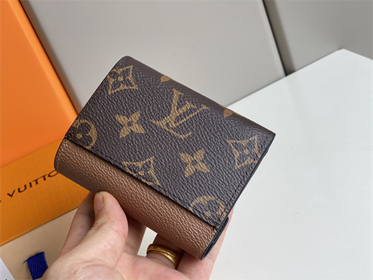 L.V Zoe Wallet Monogram Canvas M80725