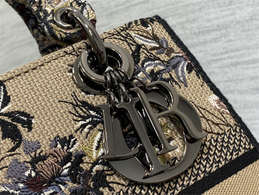 CD Medium Lady Di.or D-Lite Bag Jardin d’Hiver Embroidery Beige