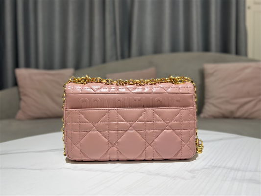 CD Medium Di.or Caro Bag Quilted Macrocannage Calfskin Gold Tone Metal Pink