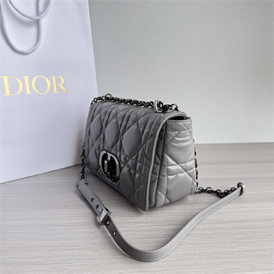 CD Medium Di.or Caro Bag Quilted Macrocannage Calfskin Guncolor Tone Metal Grey