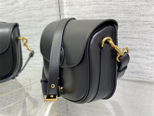 CD Medium Di.or Bobby Bag Box Calfskin Black