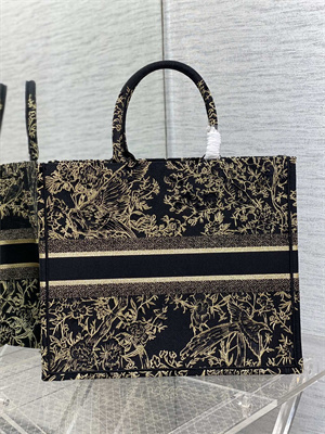 CD Large Book Tote Jardin d’Hiver Embroidery Black and Gold