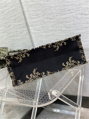 CD Large Book Tote Jardin d’Hiver Embroidery Black and Gold