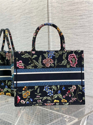 CD Medium Book Tote Petites Fleurs Embroidery Black Multicolor
