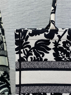 CD Medium Book Tote Firebloom Embroidery White and Black