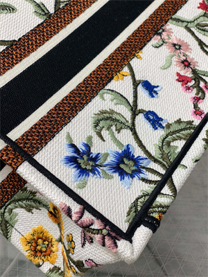 CD Small Book Tote Petites Fleurs Embroidery White Multicolor