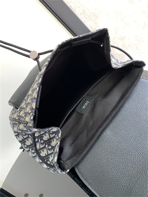 Di.or Saddle Backpack Beige and Black Oblique Jacquard and Black Grained Calfskin