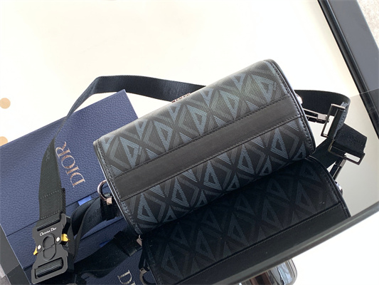 Di.or Lingot 22 Shoulder Bag Black CD Diamond Canvas