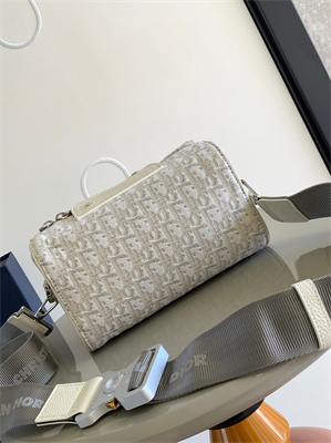 Di.or Lingot 22 Shoulder Bag Beige Oblique Jacquard