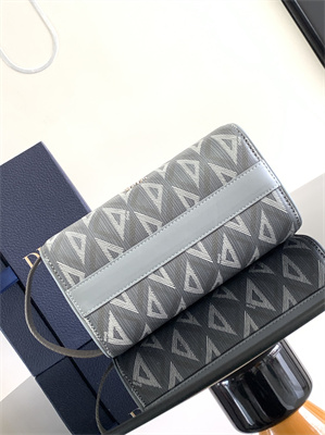 Di.or Lingot Toiletry Bag Grey CD Diamond Canvas