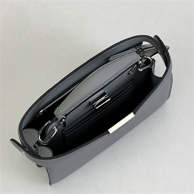 Fen.di Peekaboo ISeeU XCross Leather Bag Grey Color