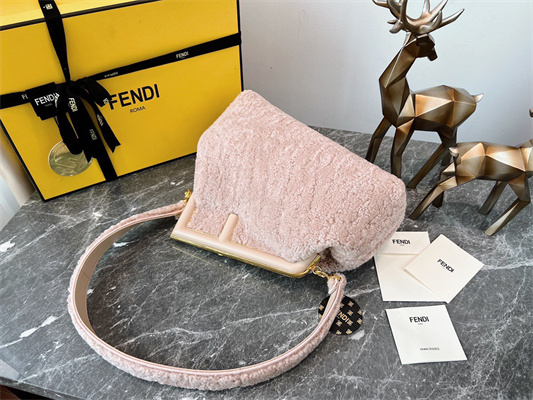 Fen.di FIRST MEDIUM Pink Sheepskin Bag