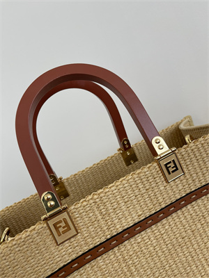 Fen.di SUNSHINE Medium Natural Straw Shopper