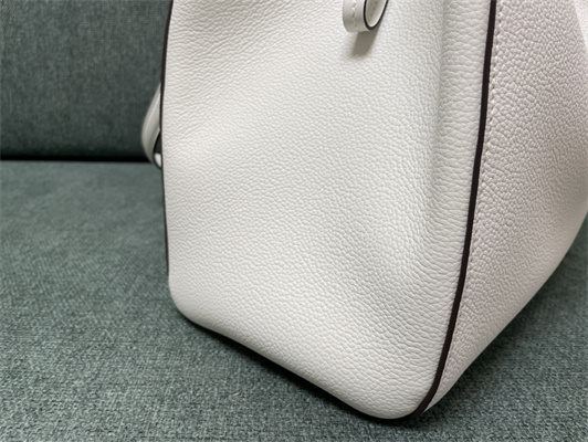 Fen.di ORIGAMI Medium White Leather Bag That Can be Transformed